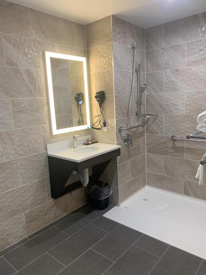 Days Inn By Wyndham Bronx Nyc New York Kültér fotó