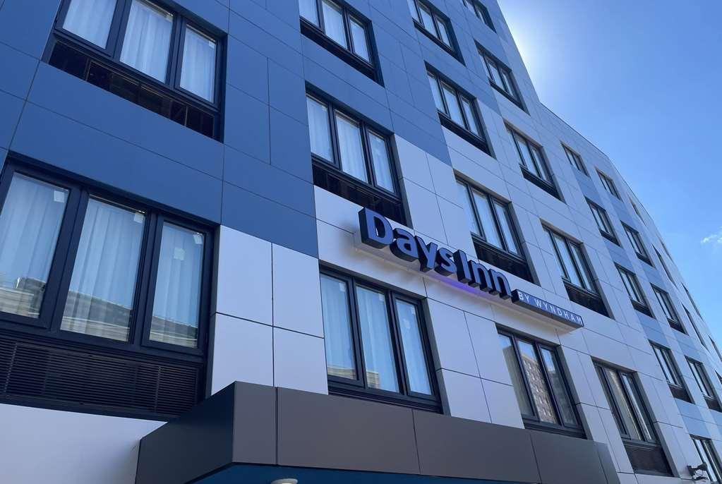 Days Inn By Wyndham Bronx Nyc New York Kültér fotó