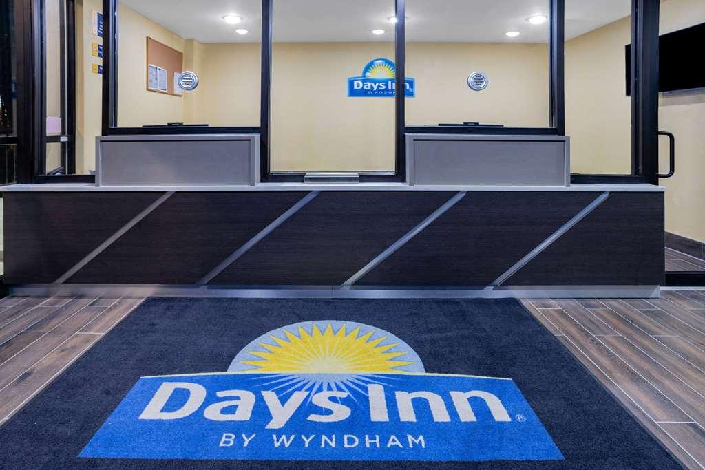 Days Inn By Wyndham Bronx Nyc New York Kültér fotó